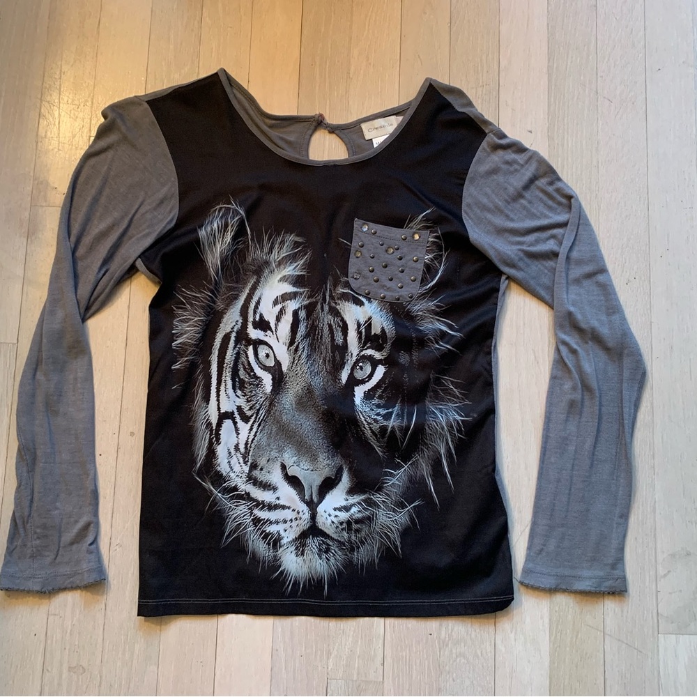 French Black and Gray Girls Tiger Long Sleeve Top with Sparkly Front Pockey